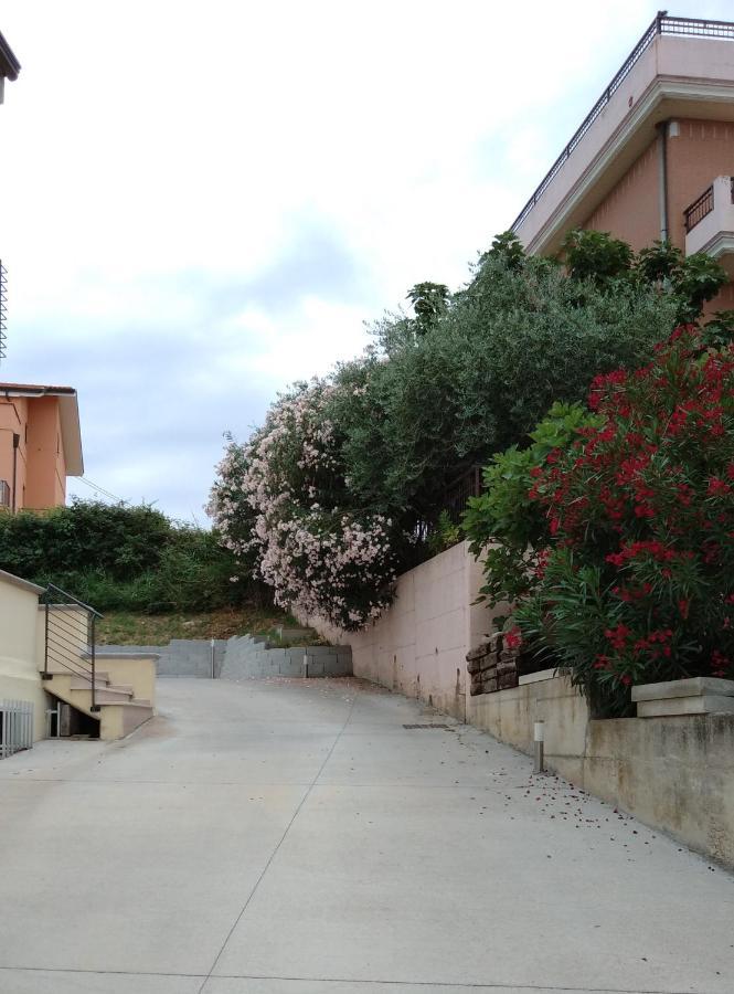 Via Mediterraneo 39 Casa Vacanze เปตาชชิอาโต ภายนอก รูปภาพ
